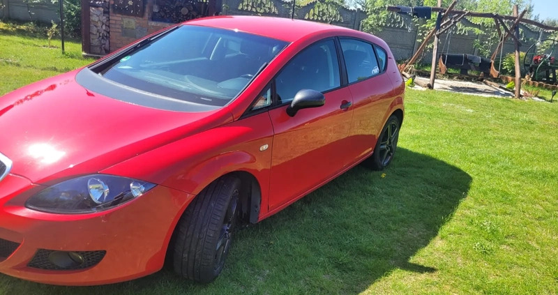 Seat Leon cena 12500 przebieg: 280000, rok produkcji 2008 z Stalowa Wola małe 79